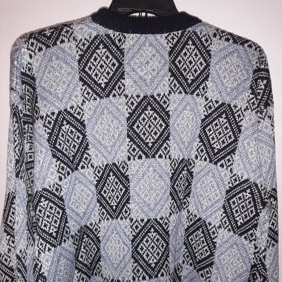 AMERICAN BASICS sweater in size XL - Picture 6 of 9